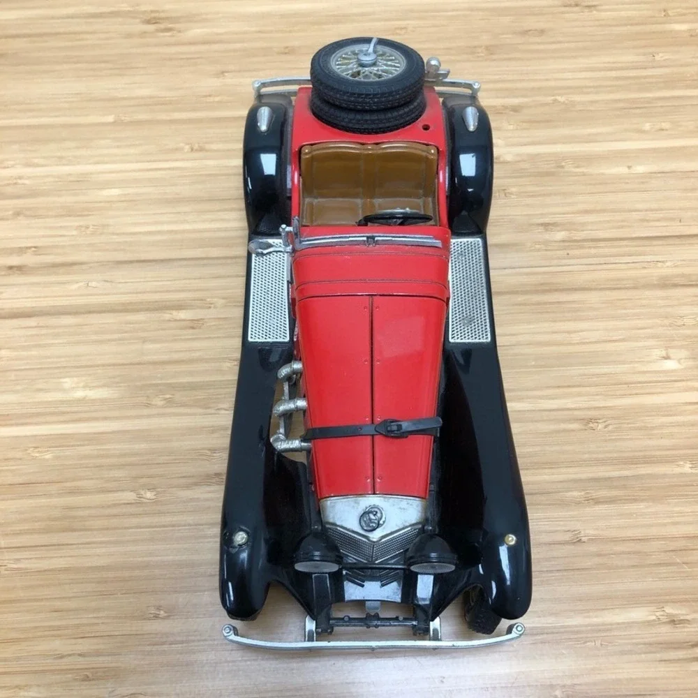 Burago Mercedes-Benz SSK 1928 Diecast Car Red Black 1/18 Scale Italy Vintage